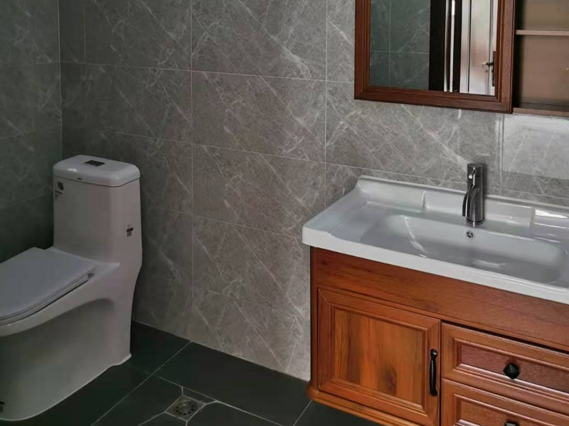 阿里营房卫生间